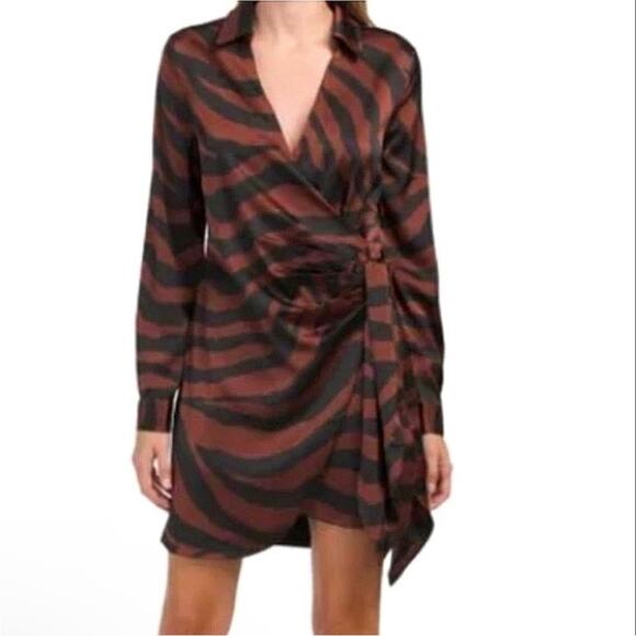 NWOT House of Harlow 1960 Tiger Stripe Satin Faux Wrap Dress Size M - Picture 1 of 6